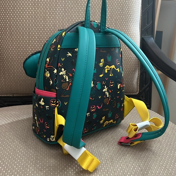 Disney Parks Loungefly Halloween glow in the dark backpack NWOT - Picture 5 of 8